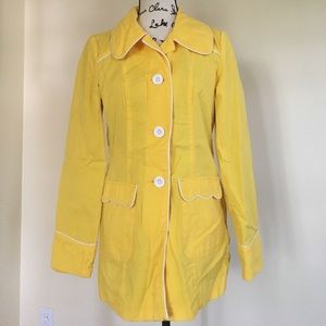 Tulle clothing yellow trench coat ☀️